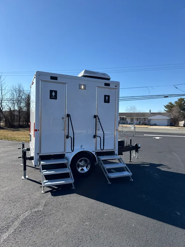 Luxury Restroom Trailer (2 Stalls)